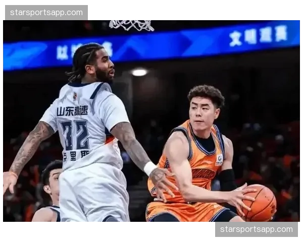 李添荣10中7得18分 年轻后卫进攻效率显著提升